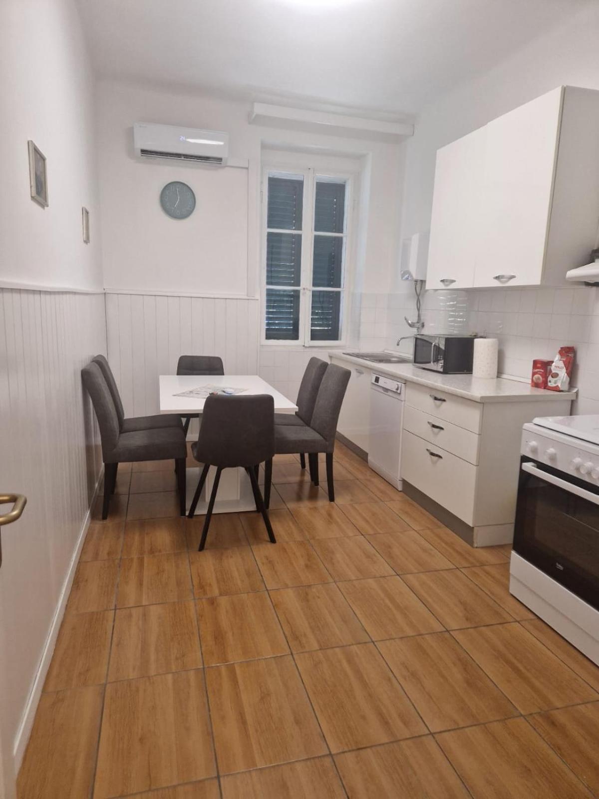 Apartment Pape Split Kültér fotó
